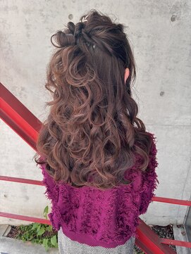 モップアップ ゾイトロープ(Mop up zoe trope) ふわふわハーフアップ