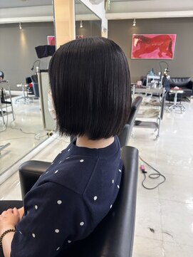 シャンプーボーイエイムス(SHAMPOO BOY aims) 黒髪ボブ