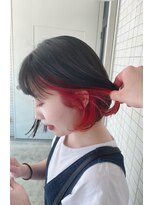 リヴナ(Livna)&nbsp;インナーカラーにビビットレッドを添えて…◎