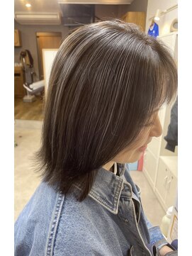 オリビアヘアー(OLIVIA HAIR) 職場で馴染むシークレットハイライト