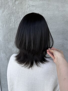 マル 日立(maru.) レイヤーカット　ミディアム　ブルージュ