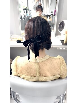 クレア(Crea) リボンヘアアレンジ