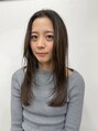 ユラ(yura.) 柔らかいワンカールを重ねたロングレイヤースタイル