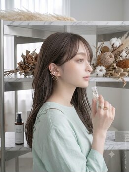 シェリー 淀屋橋肥後橋店(Sherry)の写真/【淀屋橋、本町から徒歩5分】大人女性に大人気♪お仕事終わりにも♪白髪染めオシャレな白髪ぼかしも得意♪