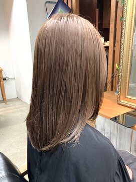 ルッソリベラ 池袋(Lusso libera) ウォームブラウン/ミルクティーブラウン/30代/40代/50代