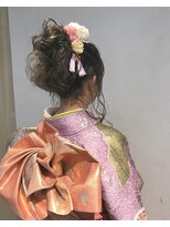 ヴァンクシー バイ ルナ(VANKCY by Luna) 卒業式 ヘアセット ヘアアレンジ 抜け感 後れ毛 着物ヘア 登戸