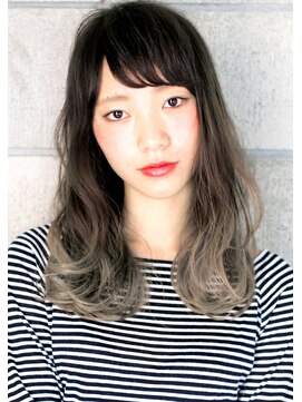 ラミ(L'ami) 『 グラデーション 』×『 毛束感 』 外国人風オン眉 long ★