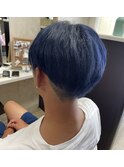 ブルー