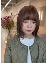 シダ(sida SAIIN) 20代30代顔まわりレイヤーナチュラルウルフボブ