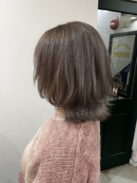 ノーム 横浜(NORM) ケアブリーチミルクティーグレージュ