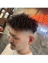 ウィスカーズ(Whiskers)&nbsp;スキンフェード×アップバングショート