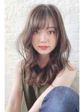 ジーナ 梅田(Zina) 【Zina 梅田】　ゆるふわ透明感ペールグレージュ