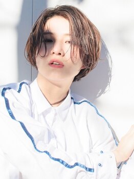 ブルース ヘアー デザイン サロン(BLUES Hair Design Salon)の写真/【さくら市氏家】技術力の差が出るショートスタイルもBLUESにお任せ!熟練の技でシルエットも美しい姿へ…♪