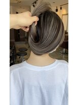 ティミー(Timmy)&nbsp;バレイヤージュ