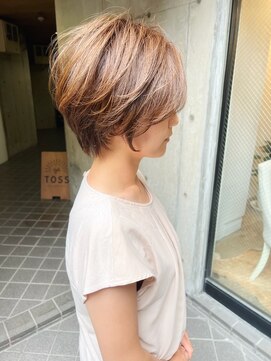 ショートオンリーサロントス(short only salon TOSS) 脱白髪染め大人ショート