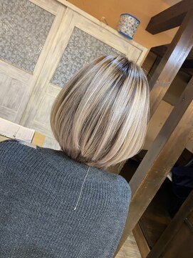 リングバイモアムー(Ring by Moremuu) デザインバレイヤージュ