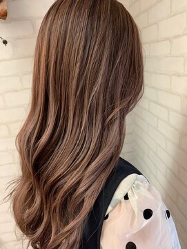 ロマンヤカタ ファース(ROMAN YAKATA fars) 大人女子 艶髪 透明感 グレイッシュ ハイライト@田代4/17