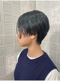 モスグリーンハンサムショート