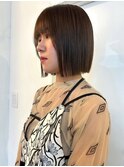 切りっぱなしボブ ストレート 顔周りカット 大人可愛い 艶感