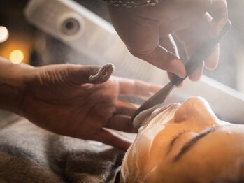 ヘアホリック(HAIRHOLIC)の写真/癒されたい男性のためのサロン♪癒しの空間で髪のお悩みを解決し、理想のスタイルを叶えます◎【浜口】