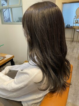 ジェンタ(Jenta) オリーブグレージュ