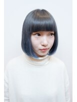 ブロック(BLOCK)&nbsp;アッシュグレイ×インナーカラーボブ　ネイビーカラー