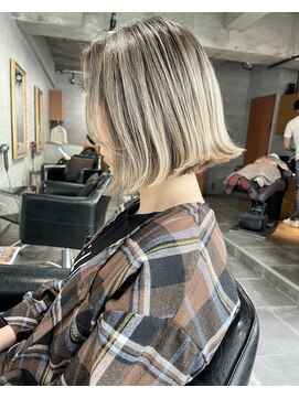 モルト 麻生(molt) バレイヤージュ　ボブ