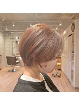 アットティー 金沢八景(at tee...) 丸みショート/白髪ぼかしハイライト/40代/50代/60代/金沢八景