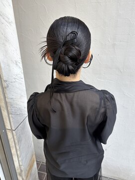 ディティカレスト(Dityca rst) ツヤツヤタイトシニョン♪