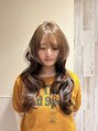 アフロート ディル(AFLOAT D'L)&nbsp;ハイレイヤーカット×トレンドのフォワード巻き
