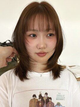 マカロニコースト(macaroni coast) 前髪ありハッシュカット ニュアンスレイヤーミディアム