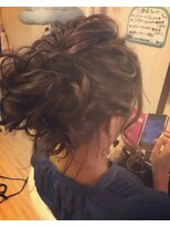 ヘアーセット モコロ(Hair Set MOCORO) 無造作アップ