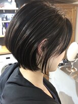 キラ 渋谷(KILLA) 【大人に似合うショートヘア/前下がり】KILLA小林