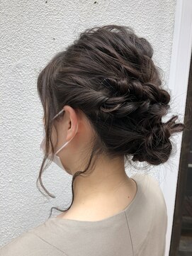 櫛の屋 ゆるふわロープ編みアレンジ《ラムネhair ヒサマツマユミ》
