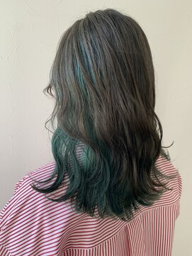 ルーツ(ROOTS) ブリーチあり/インナーグリーン×シルバー