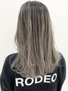 ファーチ(Fir-chi) スモーキーバレイヤージュカラー