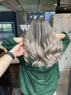 ラフ(LAFF) #黒髪#ボブルフ#ネビージュ#小顔#ワンレン