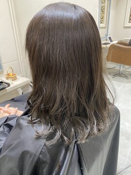 フレーム へアアンドトリートメント 天王寺北口店(FRAME) アッシュグレー