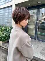 ロンド クラン 岡崎(Lond Clan)&nbsp;クビレと束感の綺麗な大人美人なショートヘア