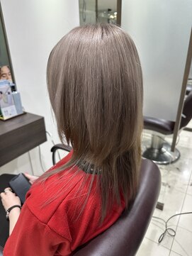 クロップ エス 茅ヶ崎本店(crop es) ホワイトベージュ