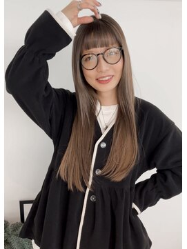 シカ(sica) イルミナダブルカラーでベージュグレー