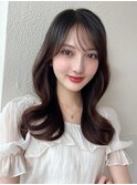 2wayバングでイメチェン!顔まわりレイヤーくびれヘアが人気◎