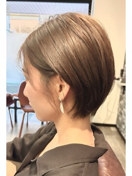 シフトヘア ミニボブ