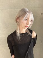 モニカ 原宿店(MONIQA) ホワイトカラー