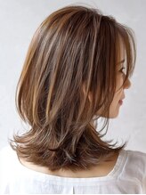 白髪染めだって明るく出来る！Relyの明るい白髪染めは+ハイライトでハイトーンも楽しめる！[六甲/白髪染め]