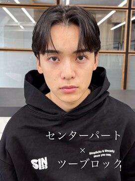 エル 渋谷(L) 清潔感◎黒髪ショートセンターパート×フェードカット