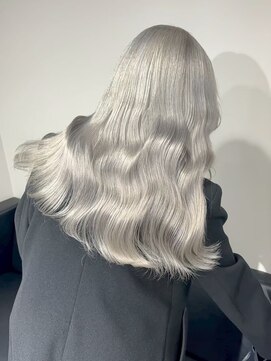 ベレーザ 渋谷神南(Beleza) 16798渋谷ホワイトブロンドハッシュカットシルバーベージュ