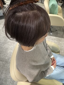 白髪ぼかしショートボブ髪質改善カラーヘッドスパ40代50代