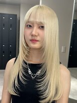 Beleza 川越 -ブリーチ・ハイトーン・ダブルカラー・エクステ・羽エクステ- 17847ホワイトアッシュシャンパンベージュミディアムレイヤー