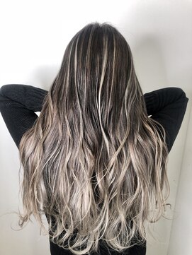 アポロ 横浜駅店(apollo) ブロンド系バレイヤージュ